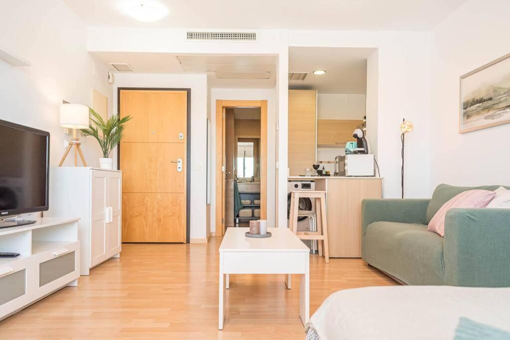 Estudio Con Vistas Y Parking Malaga Luaran gambar